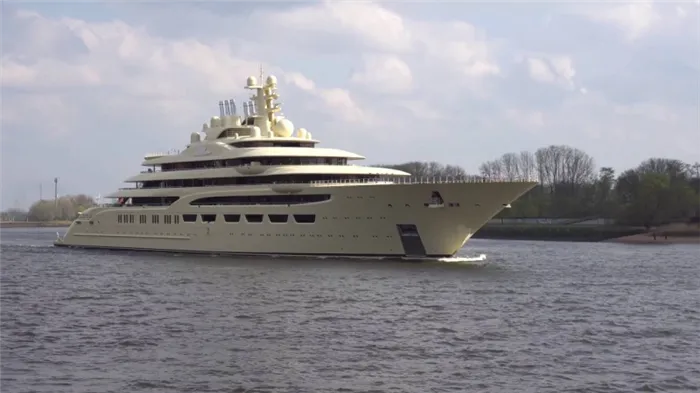 Яхта Алишера Усманова Dilbar